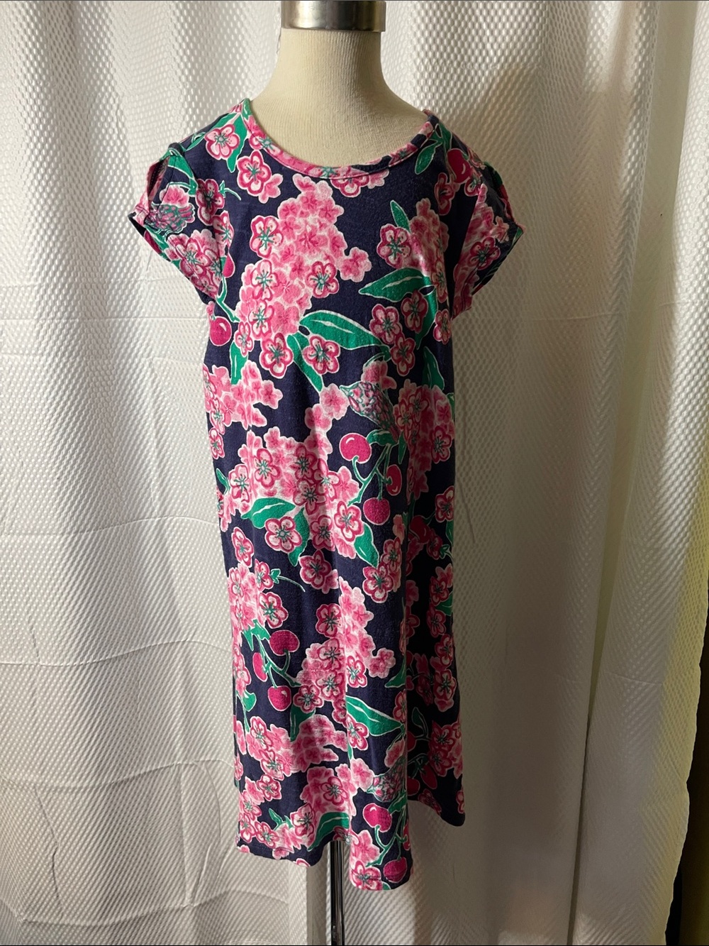 Lilly Pulitzer Navy Dress Cherry Blossom Pink Floral and Green Leaves medium 6-7